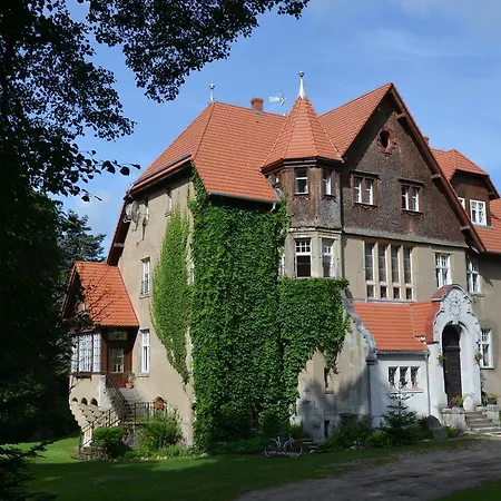 Pałac Mysliwski Orle Mirosławiec