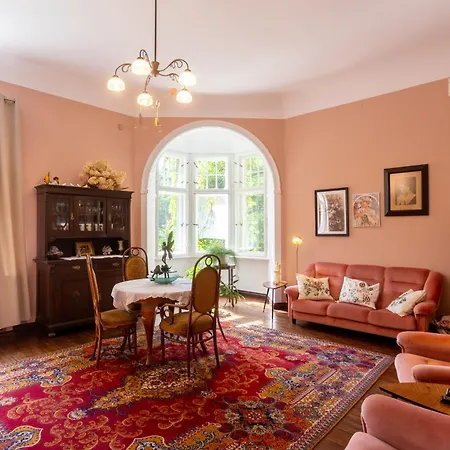 Palac Mysliwski Orle Solutions Bed & Breakfast