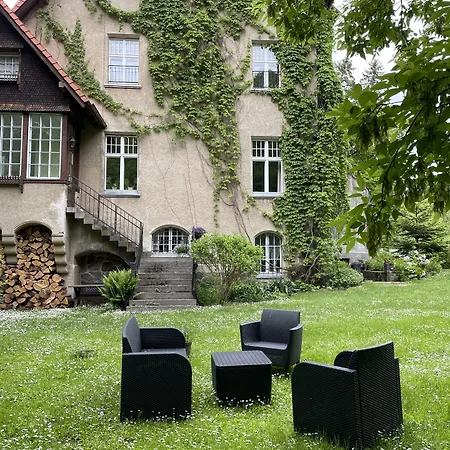 Bed & Breakfast Palac Mysliwski Orle Solutions 4*