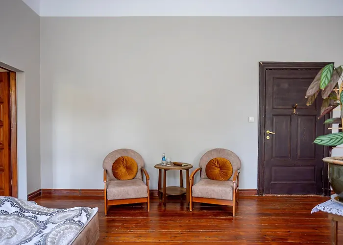 Bed & Breakfast Palac Mysliwski Orle Solutions 4*