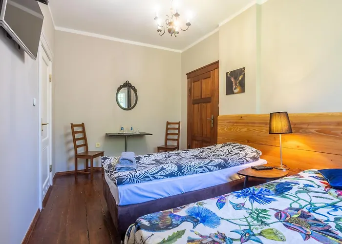 Palac Mysliwski Orle Solutions Bed and breakfast