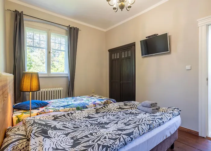 Palac Mysliwski Orle Solutions Mirosławiec