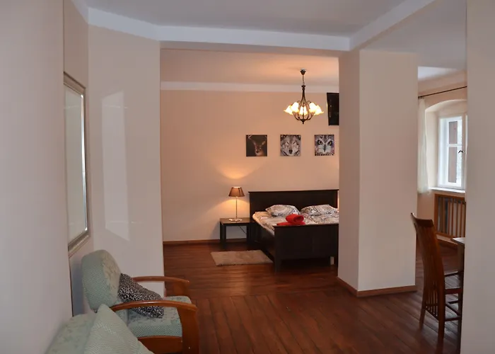 Palac Mysliwski Orle Solutions Mirosławiec