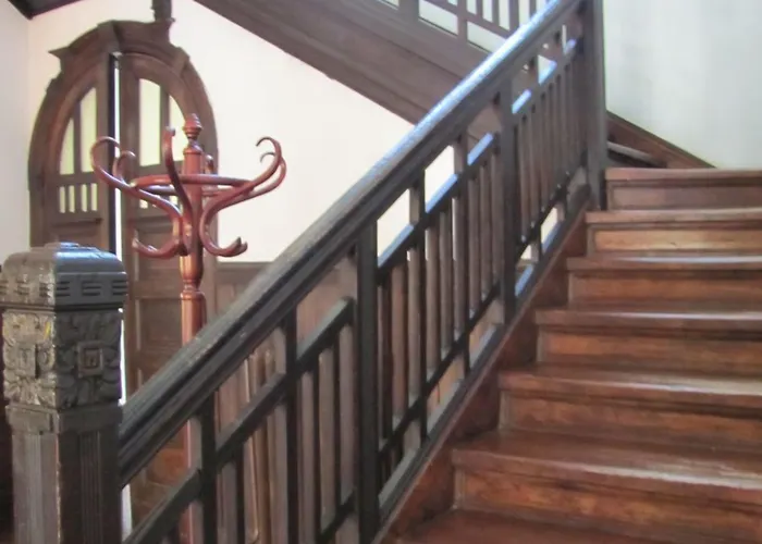 Palac Mysliwski Orle Solutions Bed & Breakfast 4*