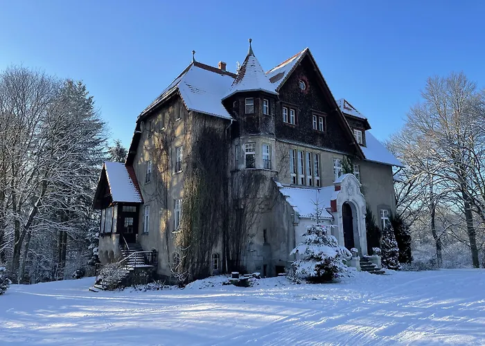 Palac Mysliwski Orle Solutions Mirosławiec