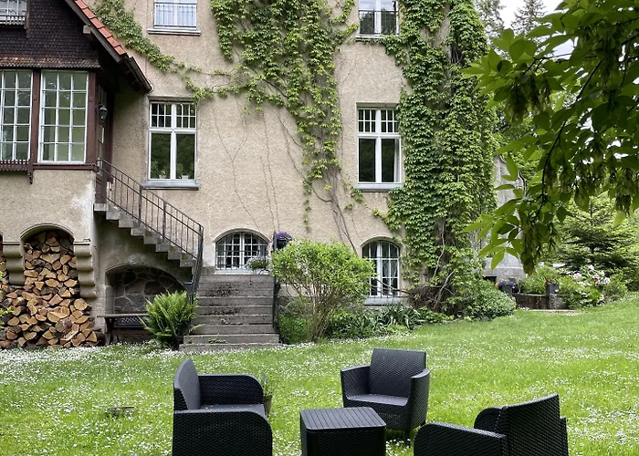 Bed and breakfast Palac Mysliwski Orle Solutions 4*